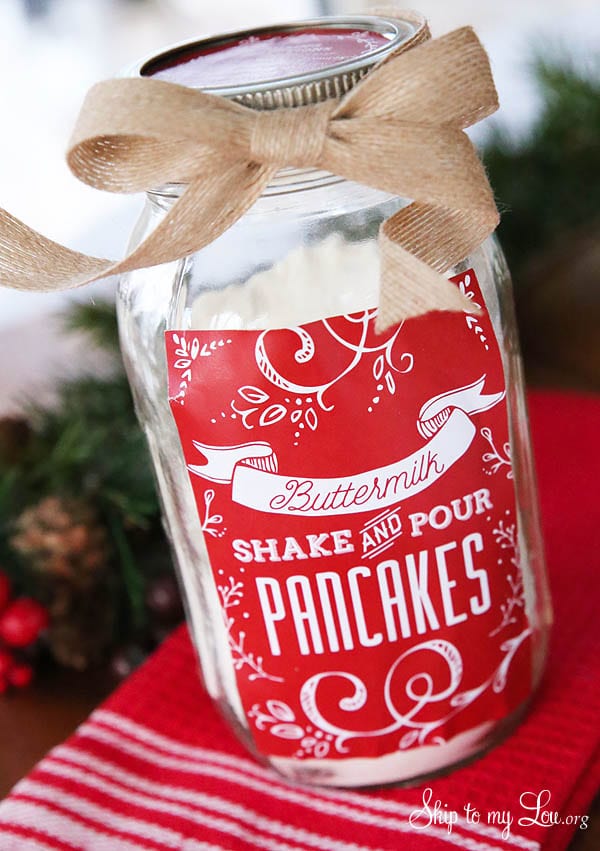 Shake and Pour Pancake Mix in a Mason Jar by Skip To My Lou